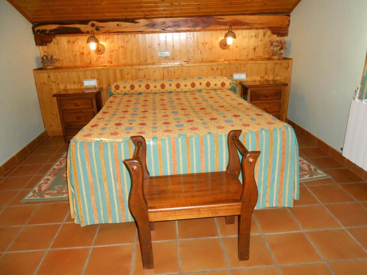 Cama o camas de una habitación en Hotel Rural & SPA Puente del Duratón