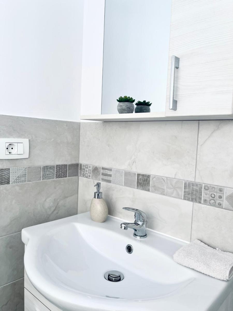 Express Estates - Housity