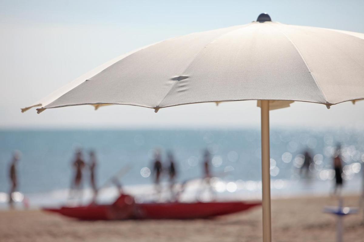 Hotel Casablanca - Housity