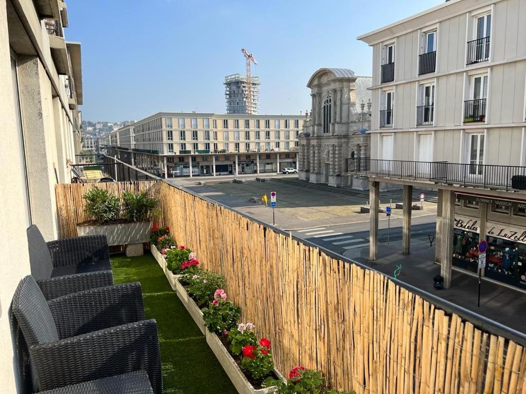 Le Petit Paris - Housity