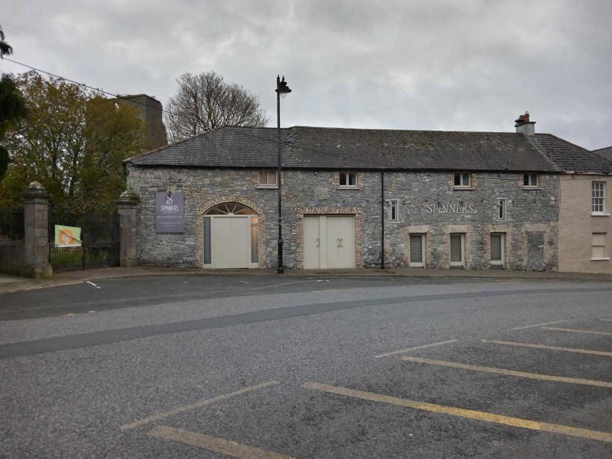 Spinners on Castle Street - Housity