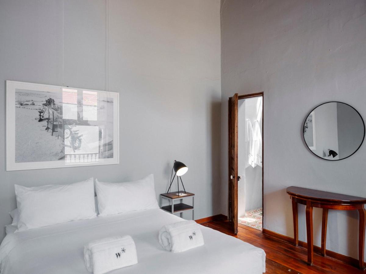 3BR Baroque Villa with Spacious Terrace - Housity