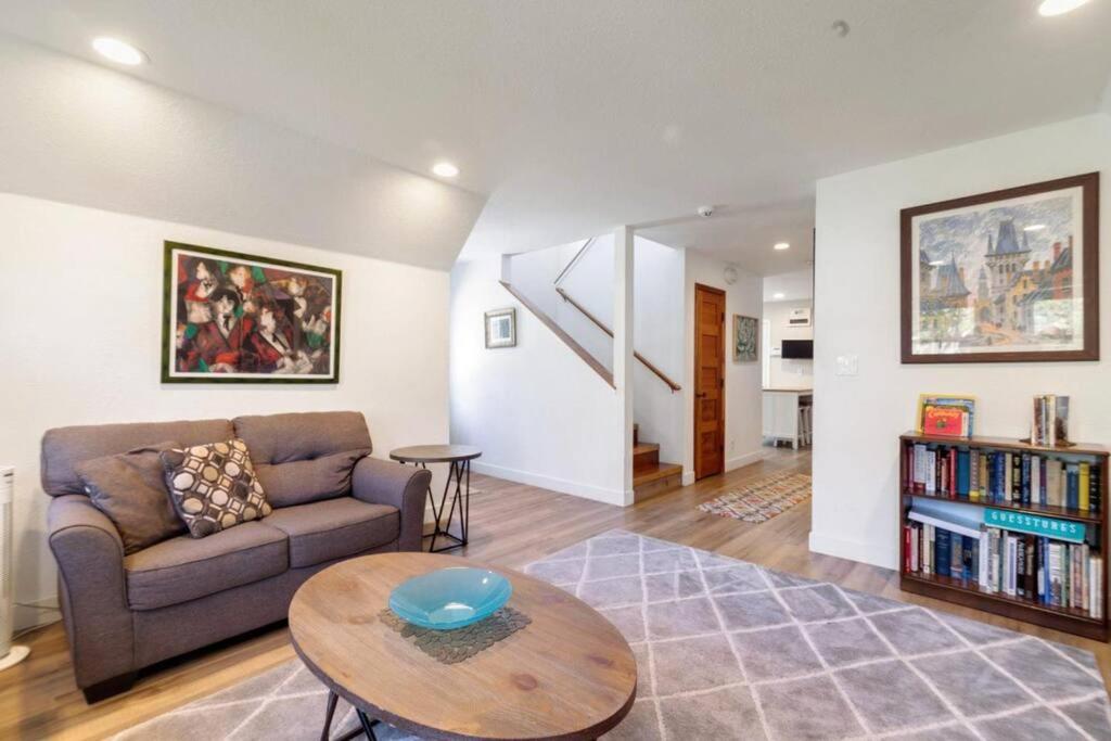 Pacifica Storybook Beach House - Housity