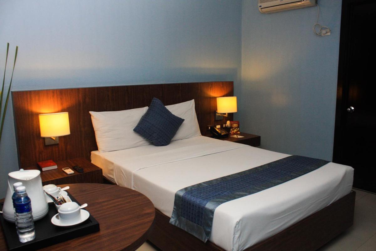 Manila Grand Opera Hotel - Hizvo