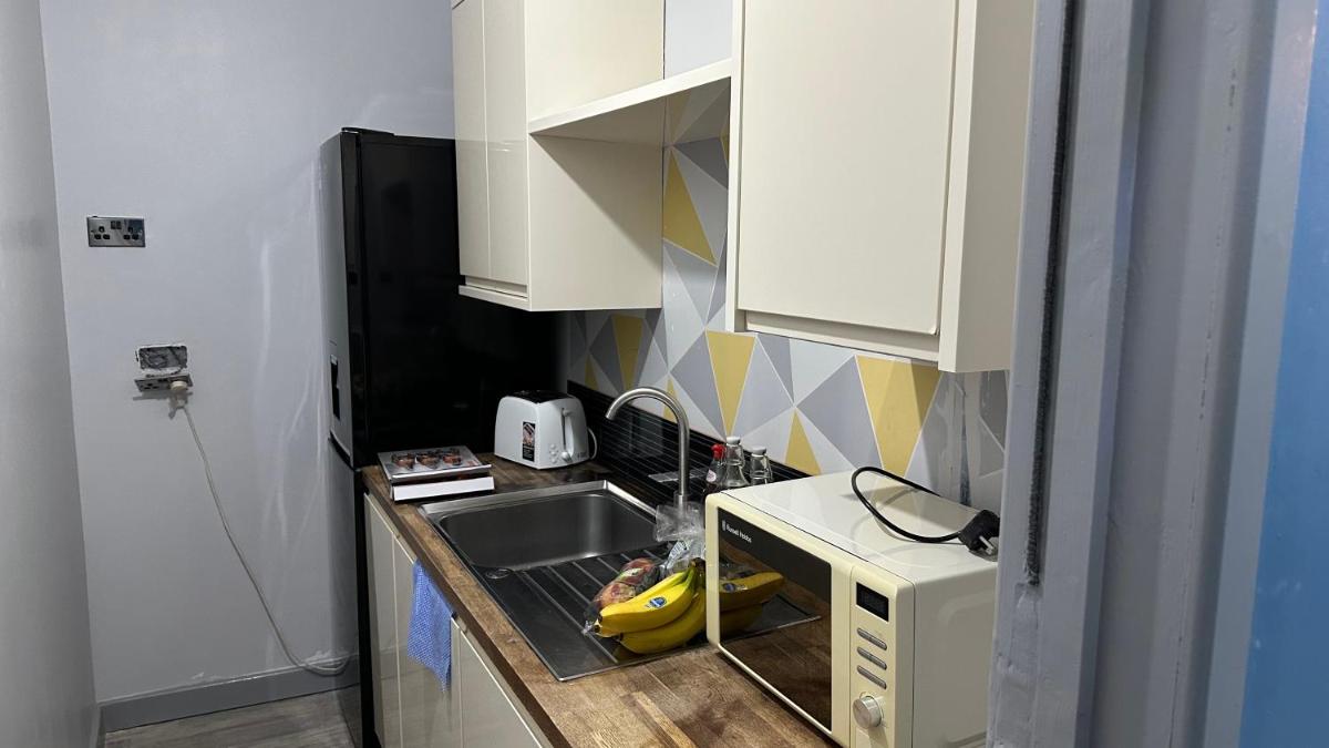 Homestay in Walsall - Housity