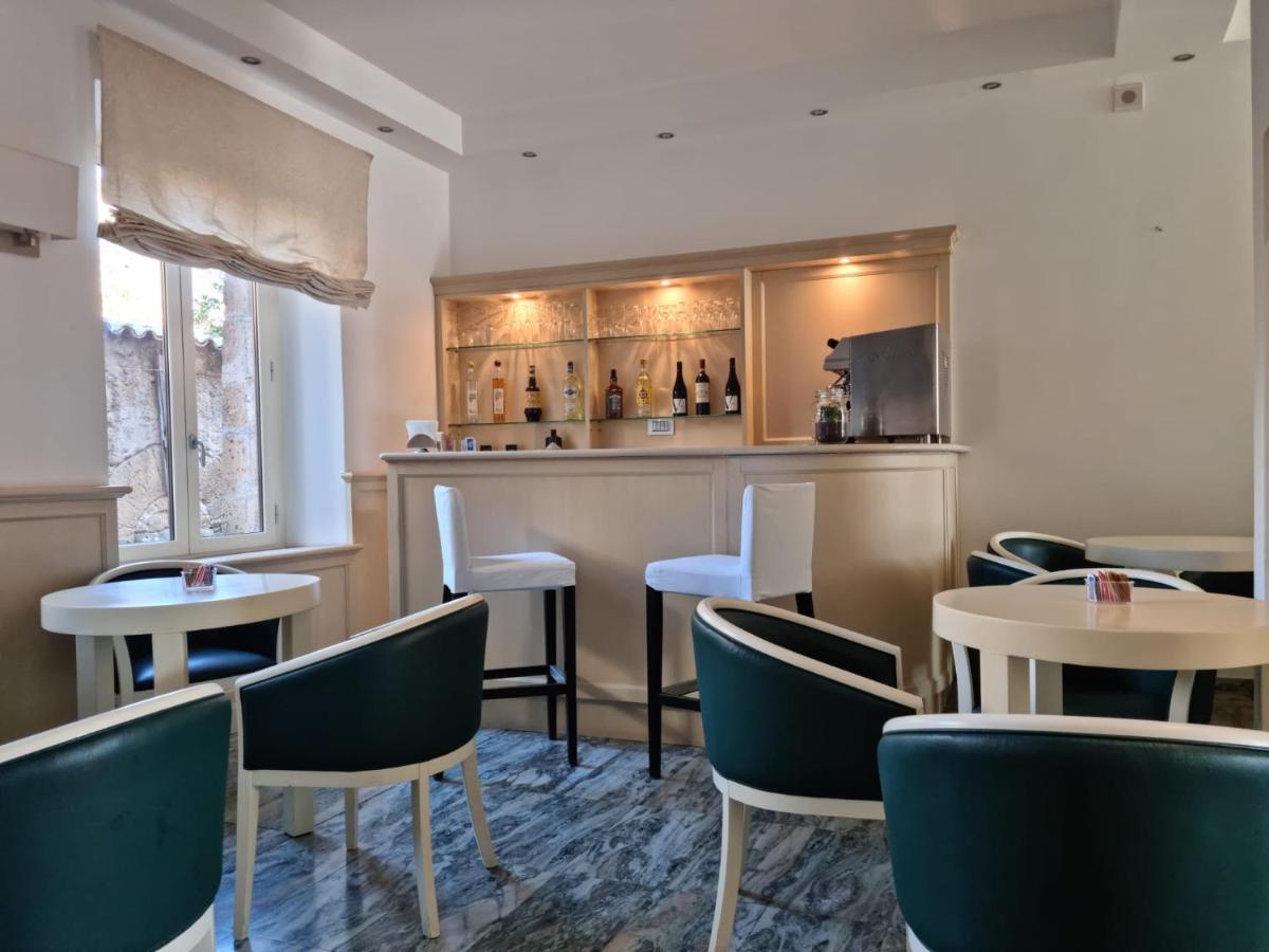 Hotel Virgilio - Housity