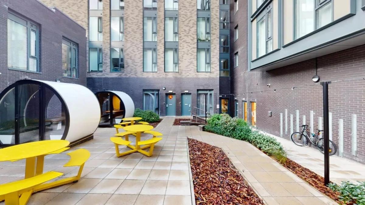 Private Bedrooms with Shared Kitchen and Apartments at Bailey Fields in Sheffield - Housity