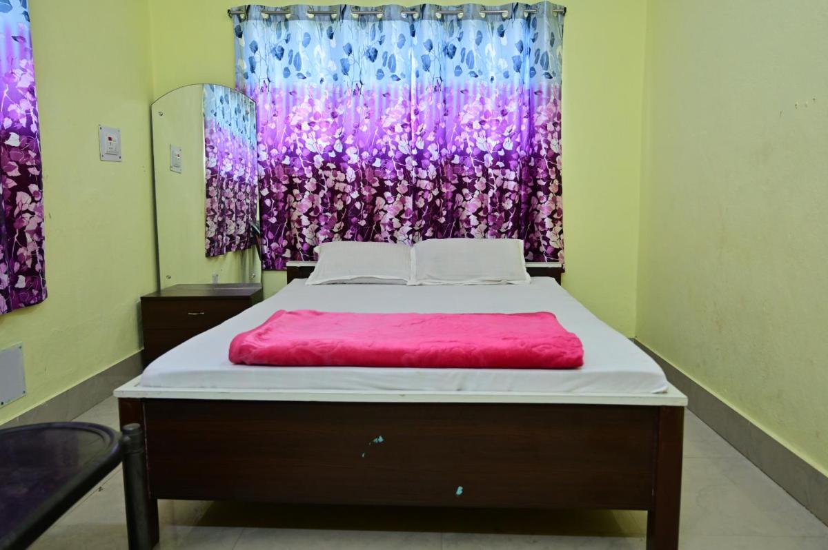 Hotel Palak - Housity