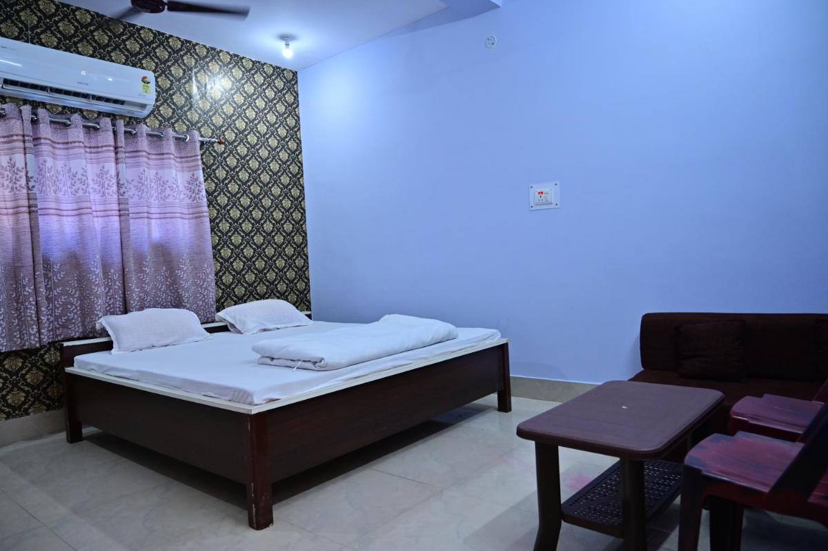 Hotel Palak - Housity