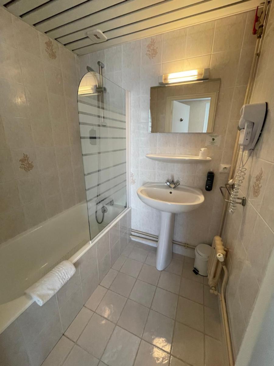 Le Relais De La Place - Housity