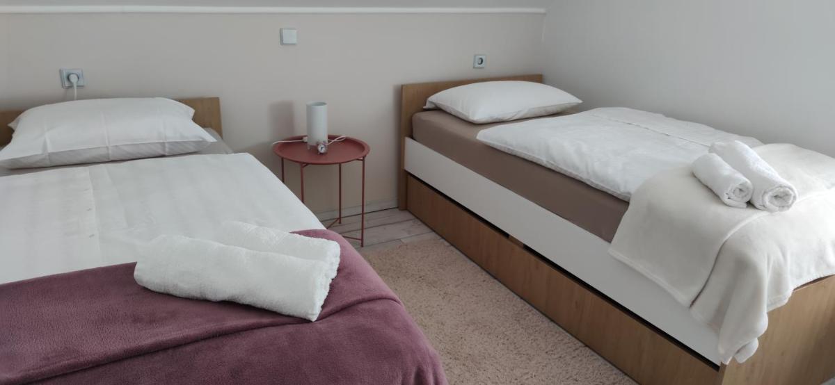 Veronika's House je prijeten, miren apartma v naravi, blizu mesta - Housity