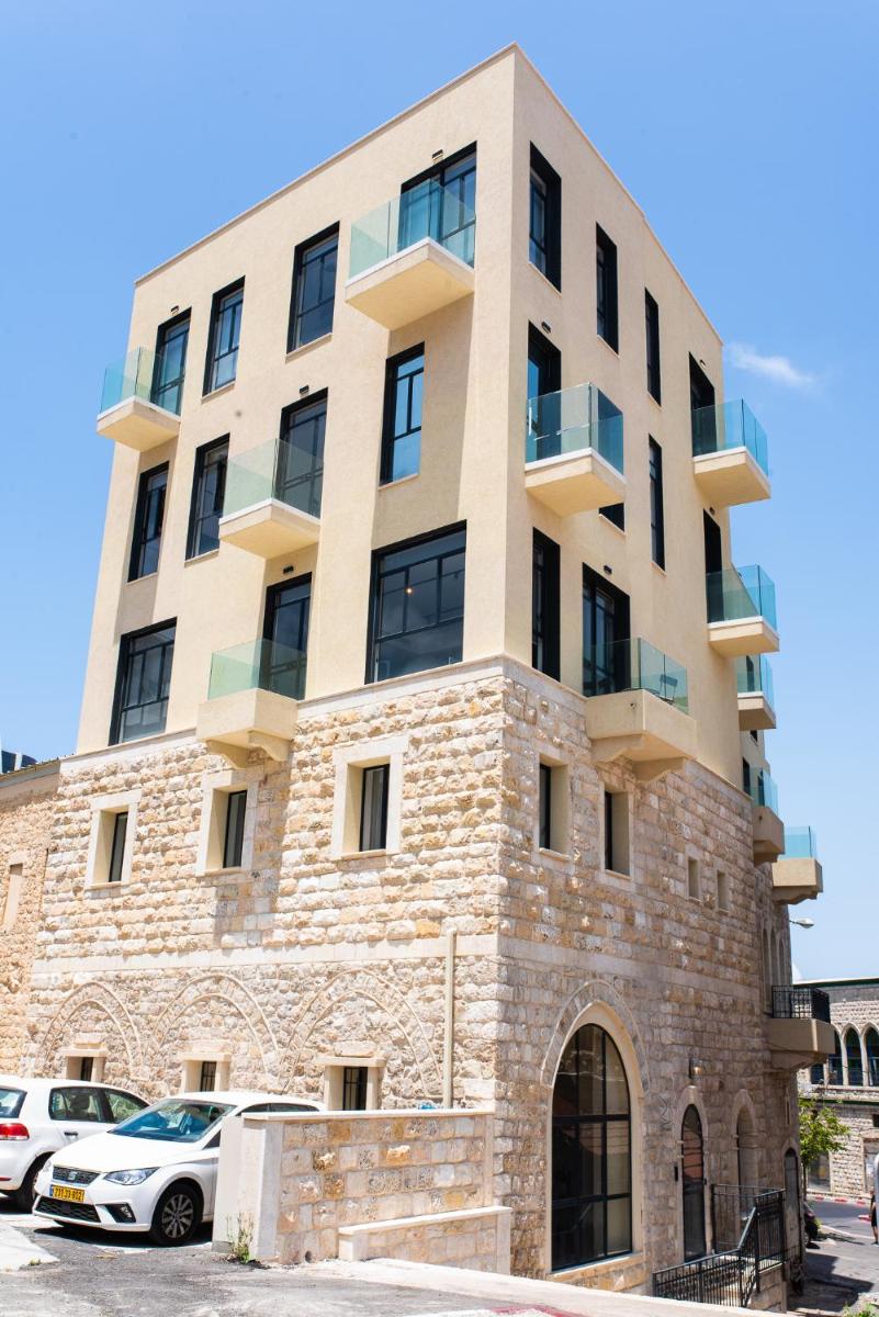 PORT CITY HAIFA - Flea Market Luxury - Hizvo
