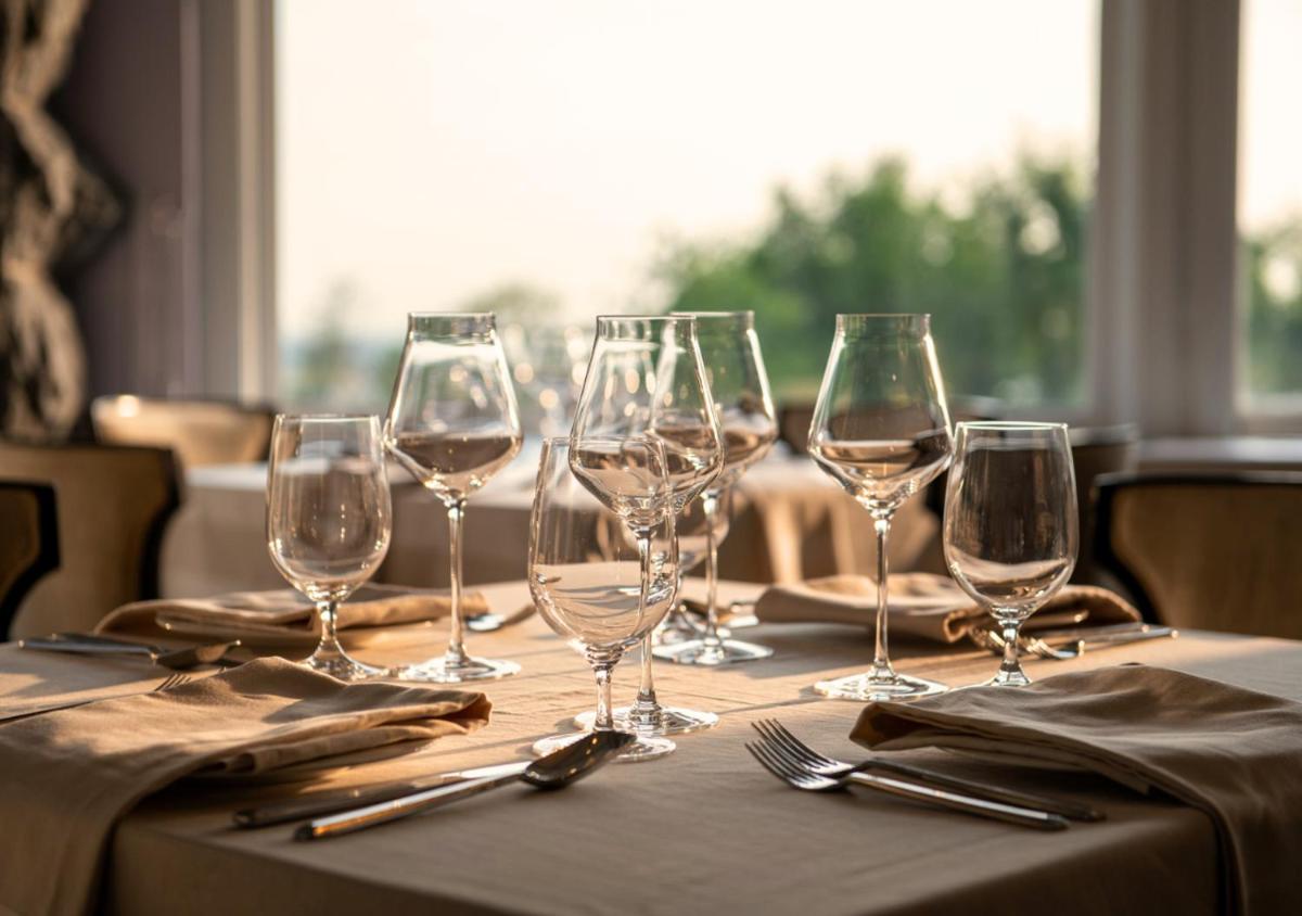 Castle Hotel & Spa - Luxury Hotel near NYC - Housity