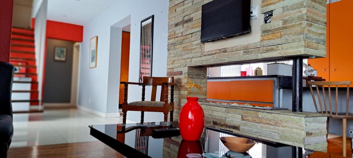 Spacious Holiday Home - Housity