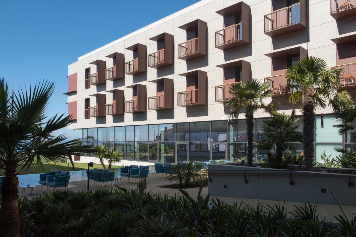 A piscina em ou perto de Sines Sea View Business & Leisure Hotel