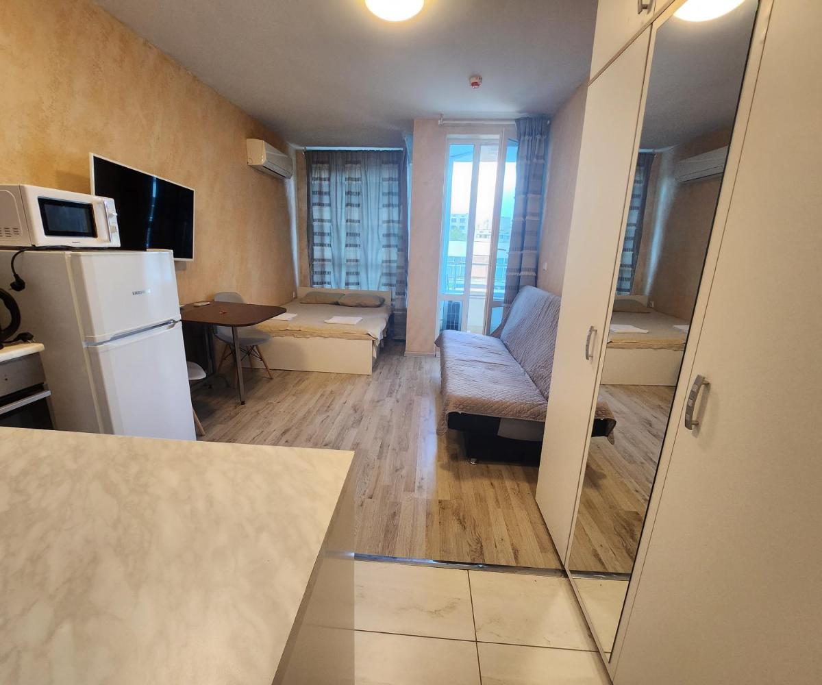 Colonel apartment 944 - Housity