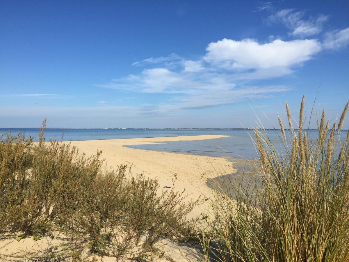 VILLA BERNACHE, maison bord de mer - Housity