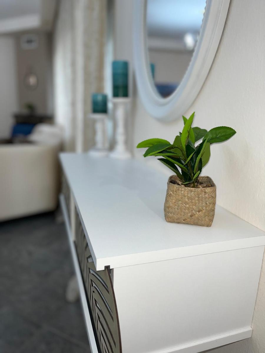 Pety's House by the Sea - Housity