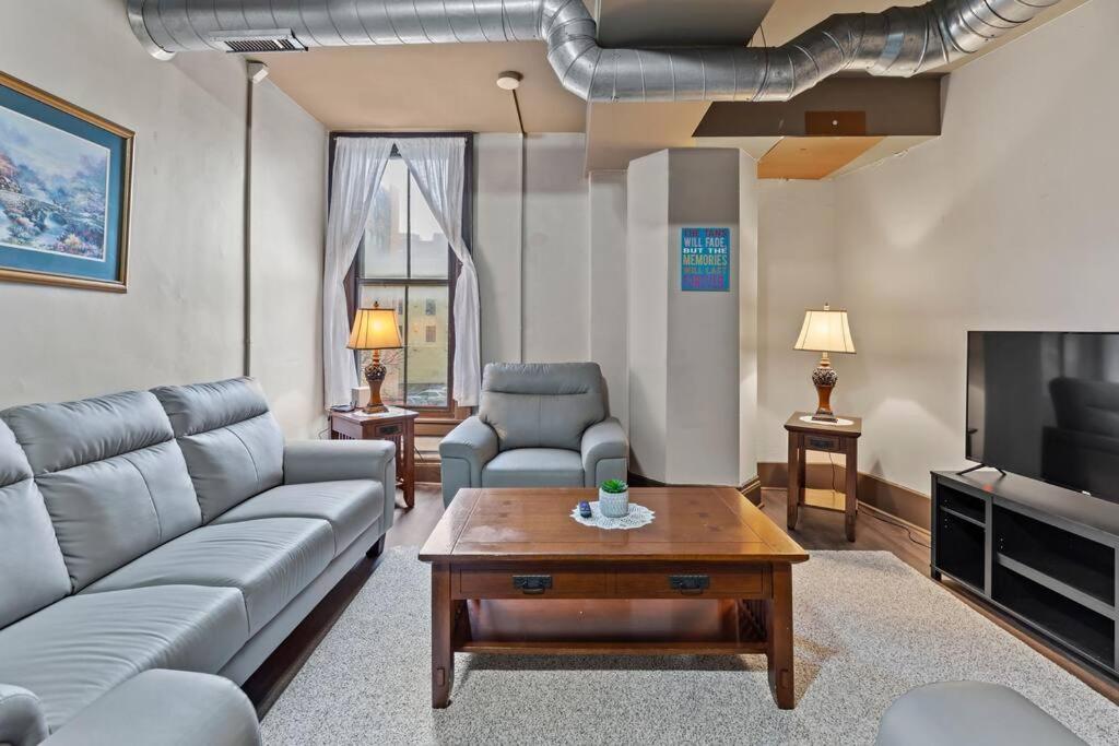 Perfect Blend of Convenience & Comfort Syracuse NY - Housity