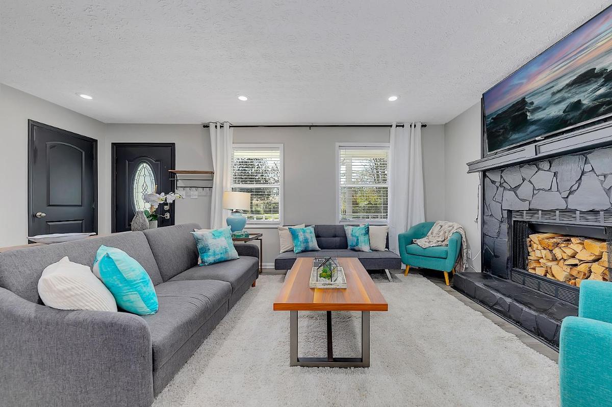 GoodKarma Rentals Spacious and Comfy Abode in Austell - Housity