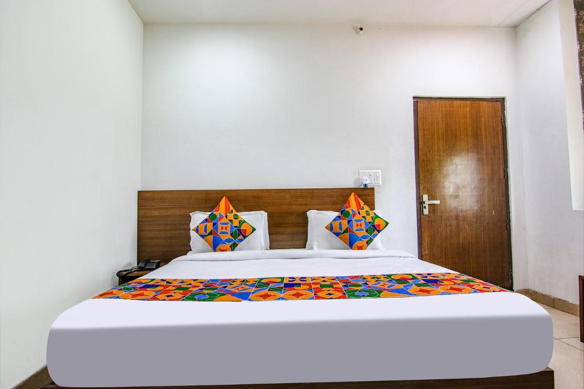 FabHotel The Orient - Housity