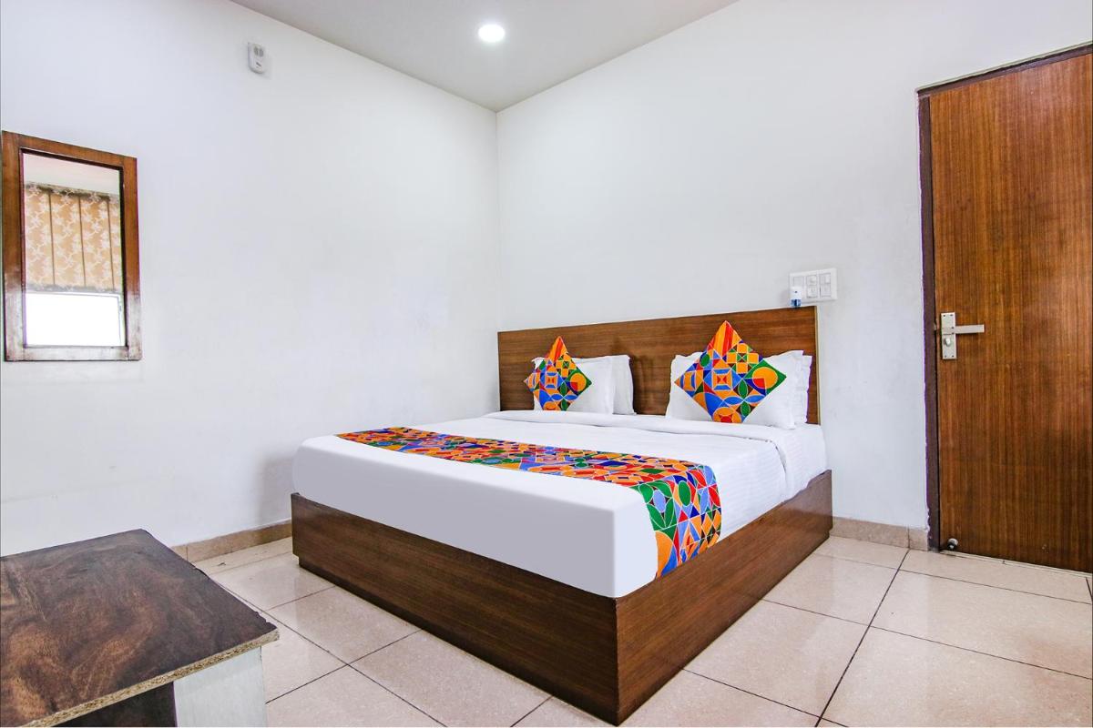 FabHotel The Orient - Housity