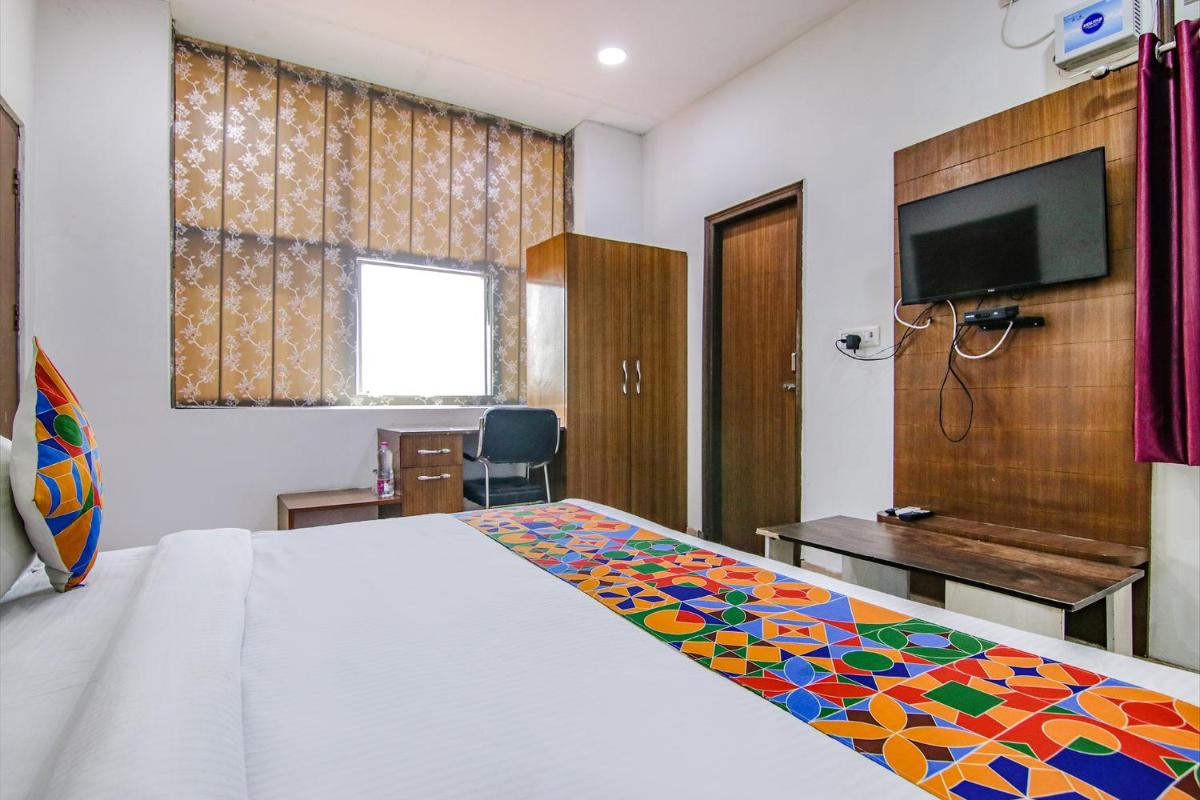 FabHotel The Orient - Housity
