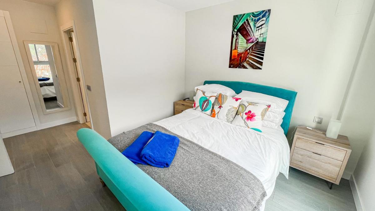 Suitetrails - La Serena Mar, Benalmadena Pueblo, Luxury Apartment with Jacuzzi