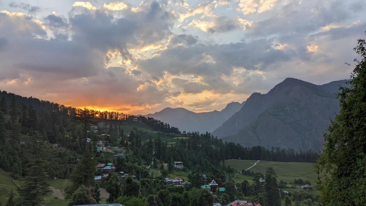 Hiraeth Shangarh, Sainj Valley - Housity