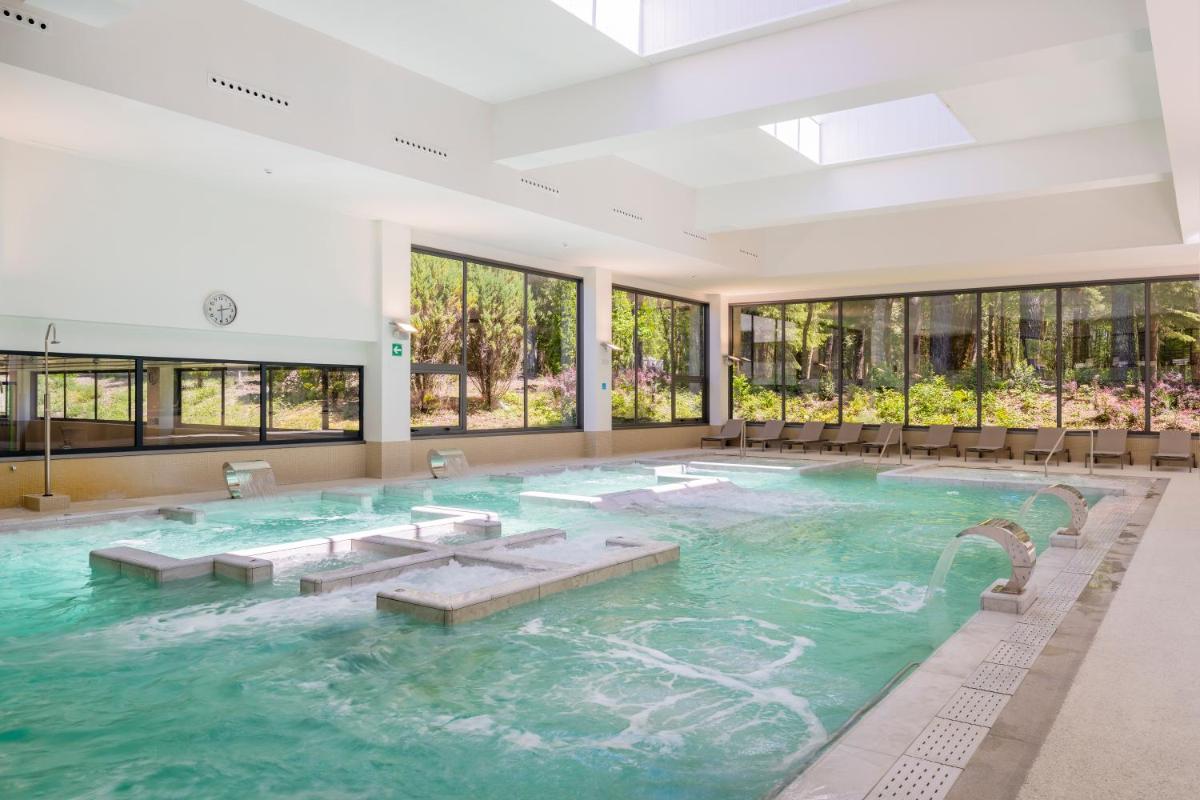 Piscina en o cerca de Iberik Gran Balneario de Guitiriz