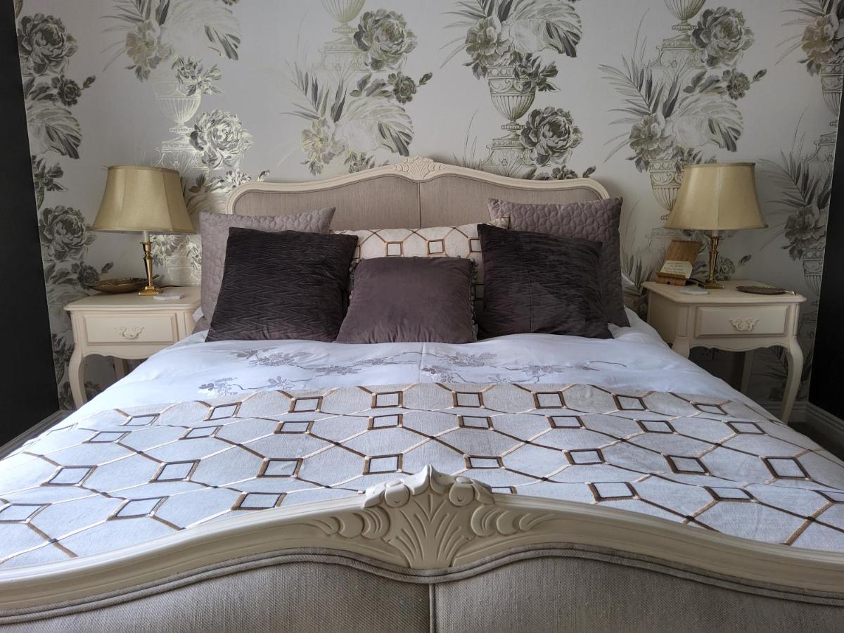 Divine Cottage - Housity
