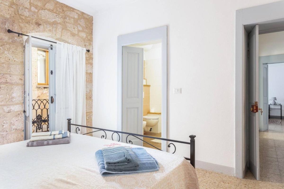 Room in Guest room - Domomea - Camera Ambrosia - Housity
