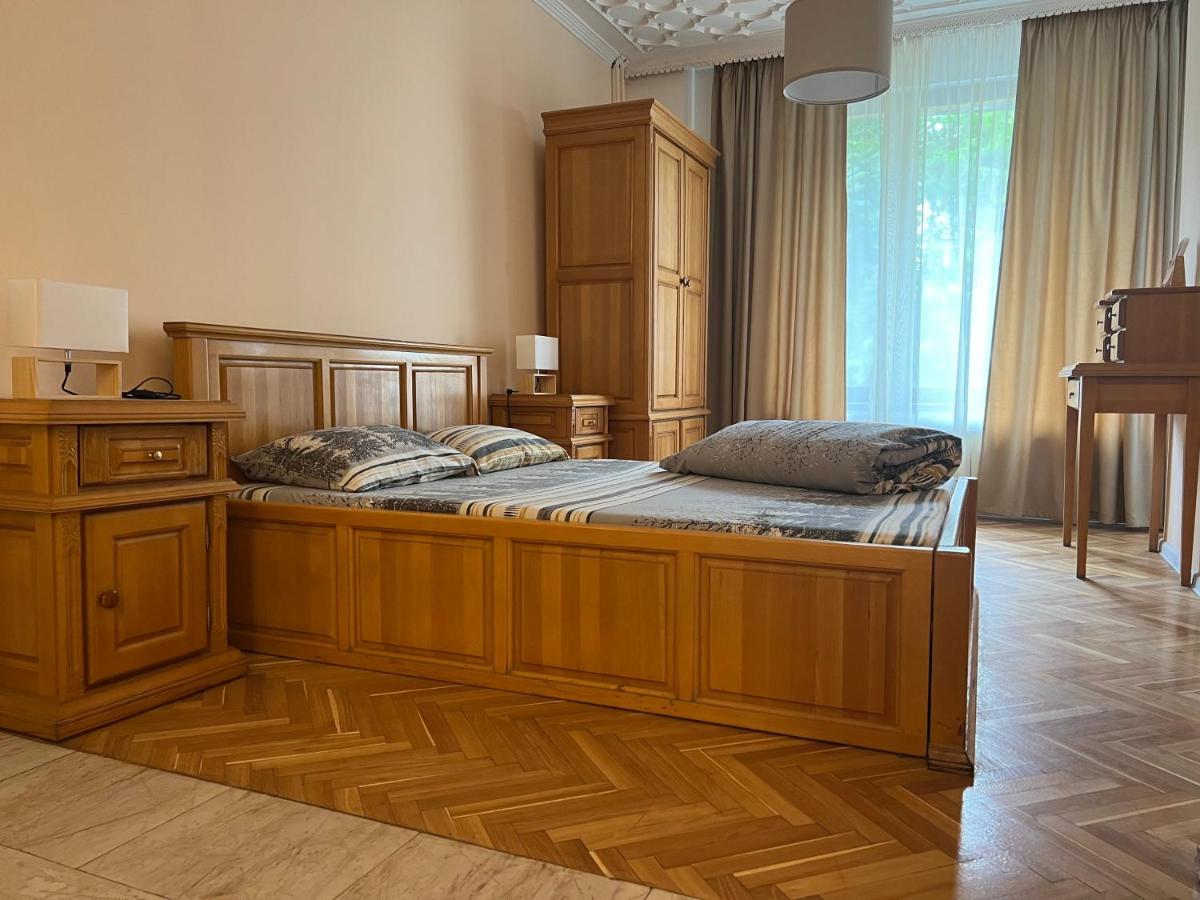 Stivan Iskar Hotel - Hizvo