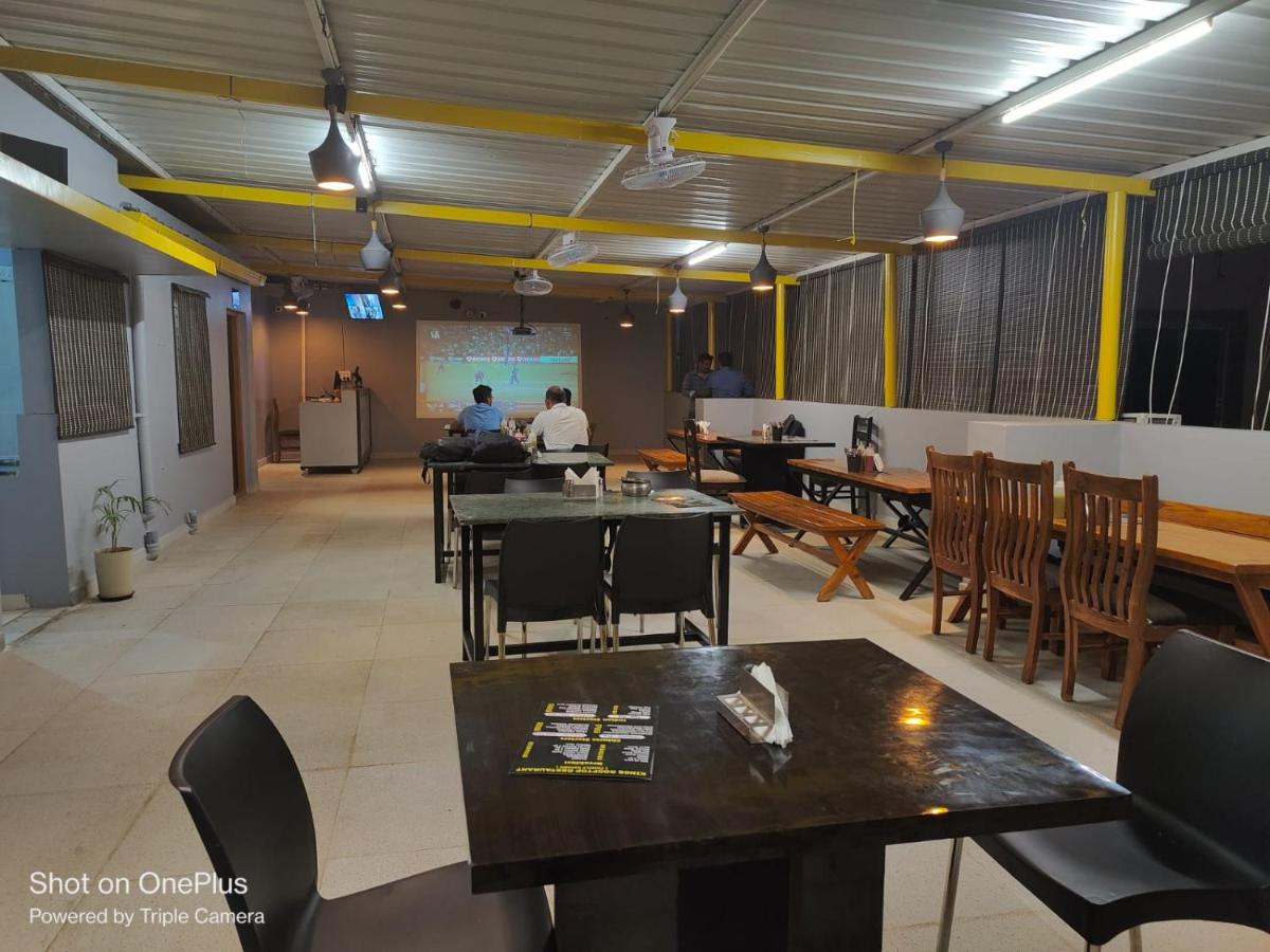 Pristine Inn Manyata - Housity