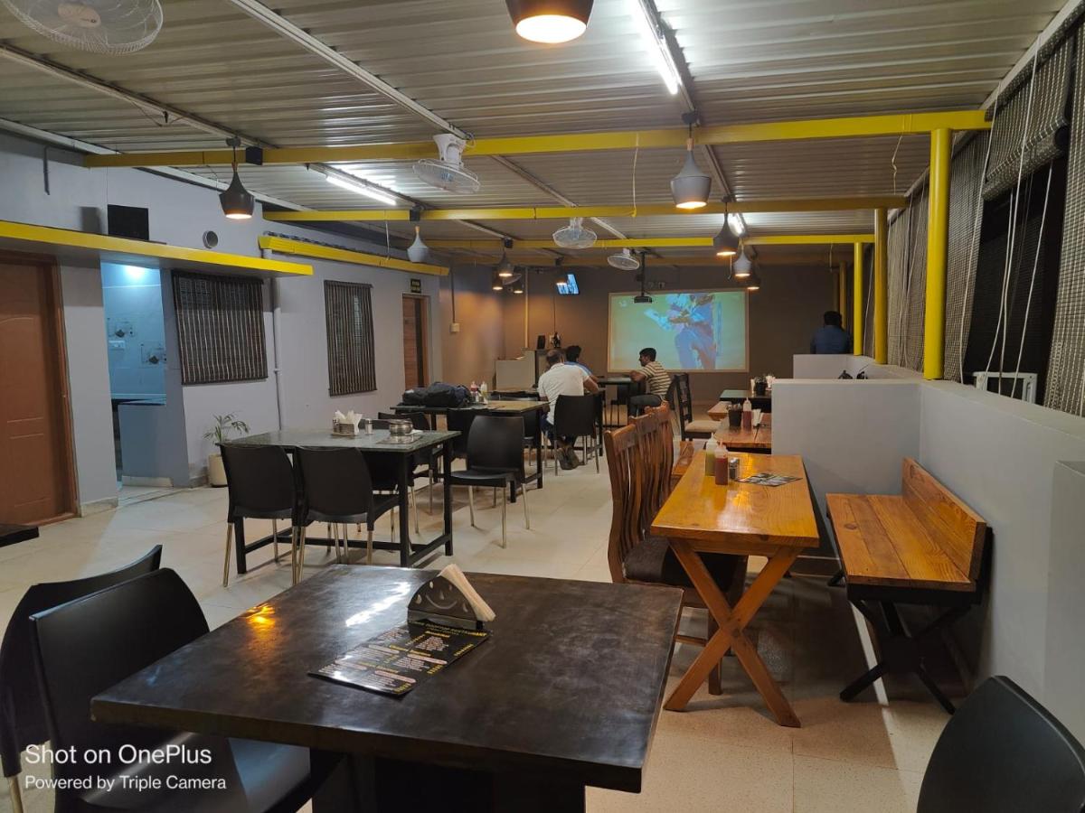 Pristine Inn Manyata - Housity