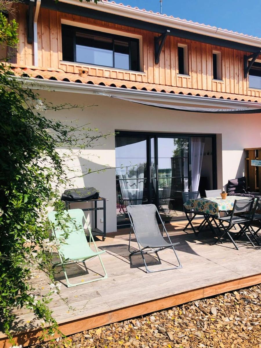 Flou de Pin - Housity