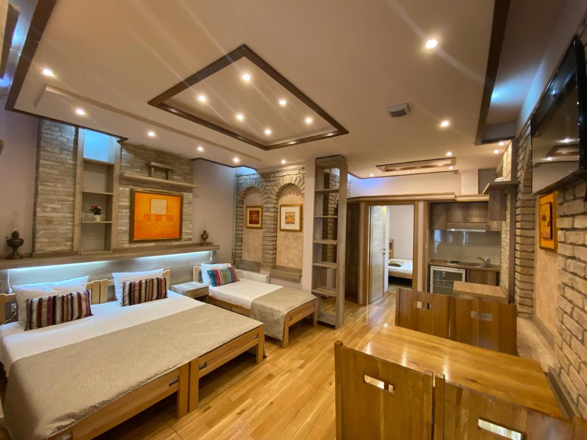 Hotel Berr - Housity