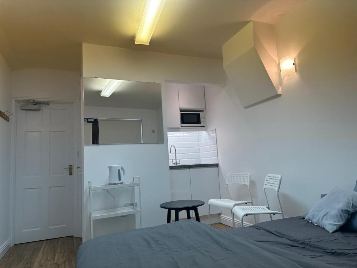 Santry Studio - Hizvo