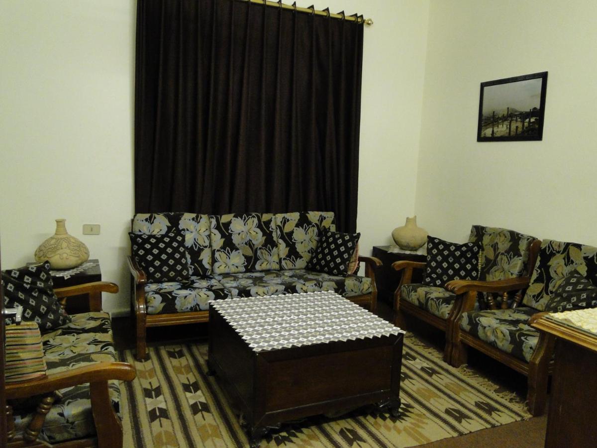 Suitetrails - ( b&b ) Gadara rent room
