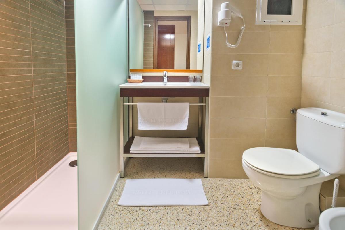 Hotel President - Housity