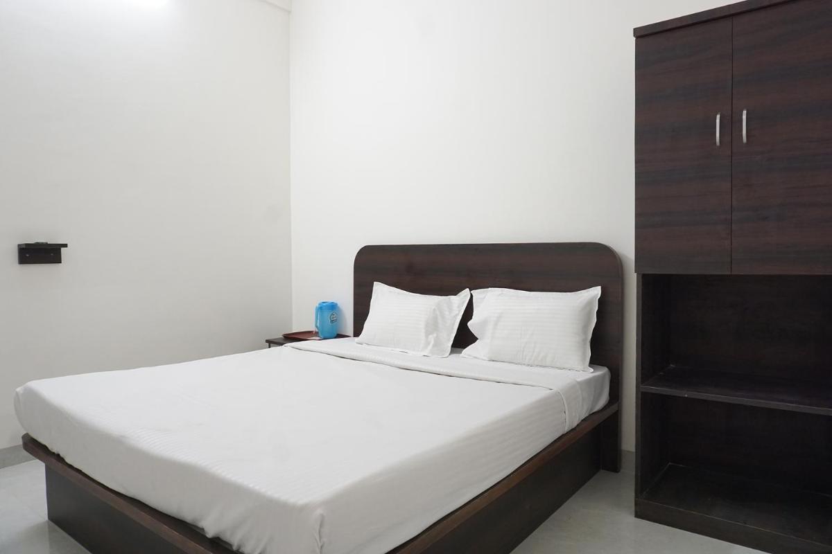 FabHotel Gargi Galuxe - Housity