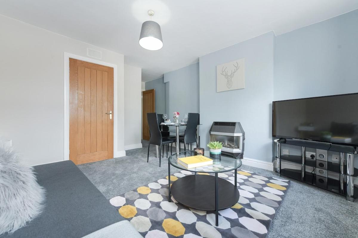 Lambley Court - Cozy Break In Notthingham - Housity