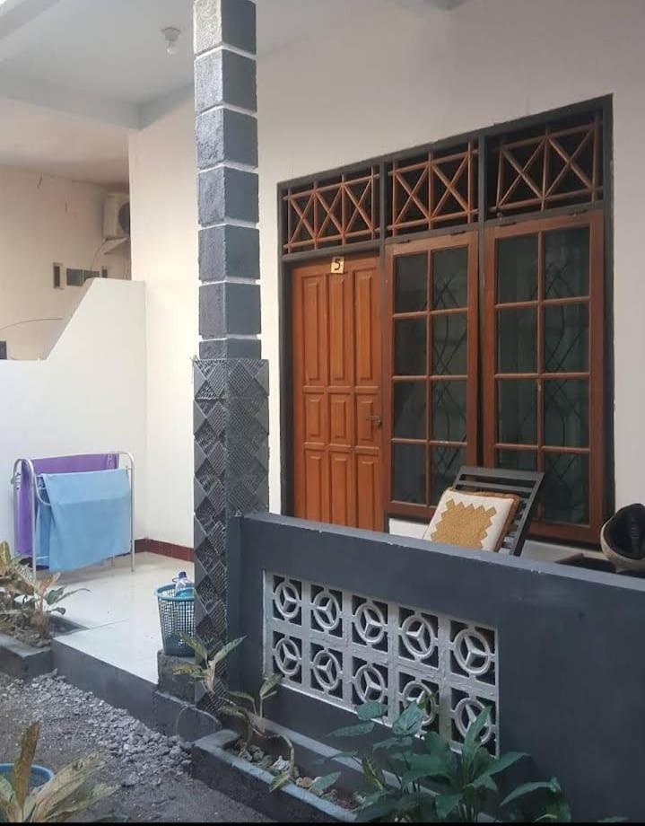 Senggigi hill view homestay - Housity