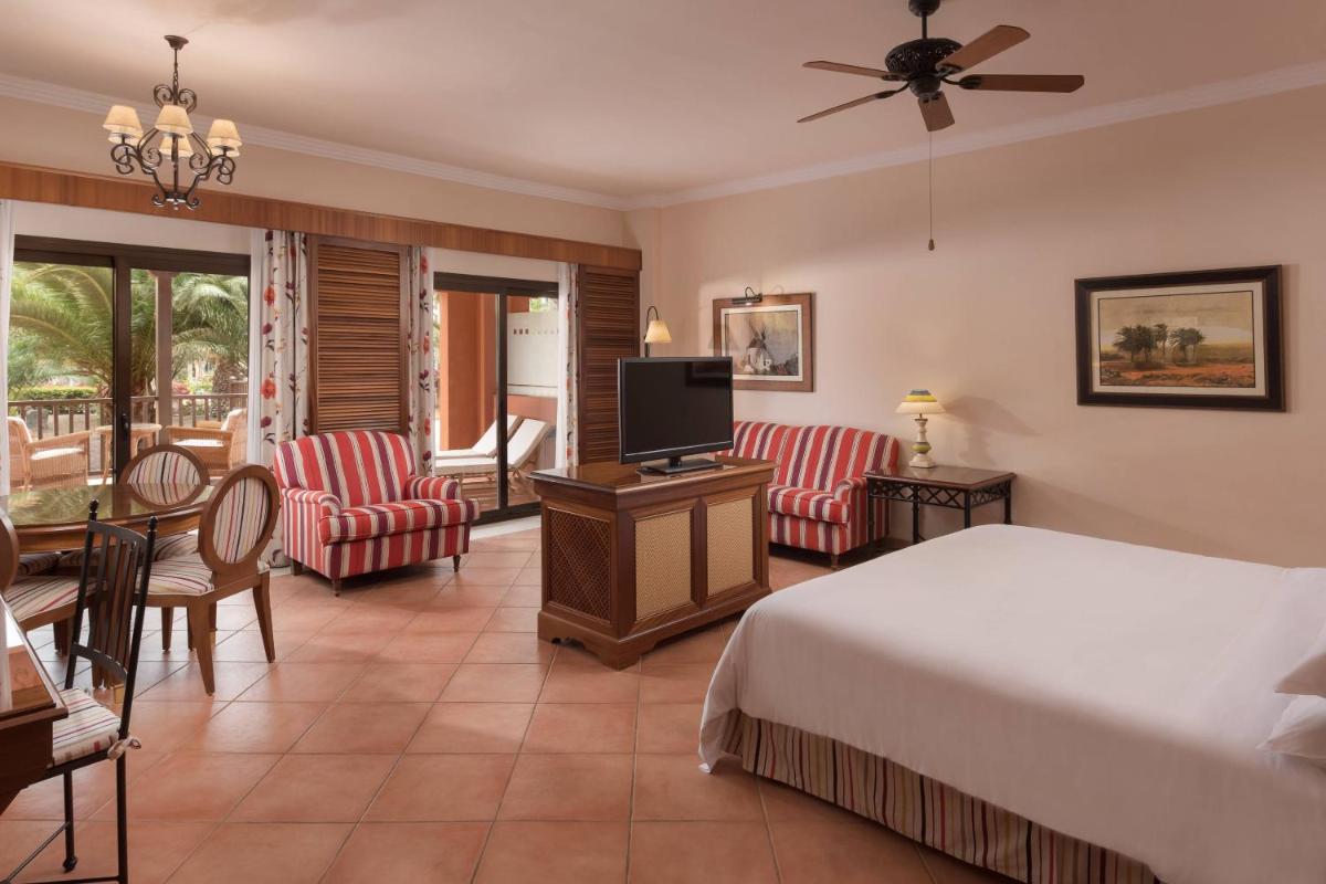 Cama o camas de una habitación en Sheraton Fuerteventura Golf & Spa Resort