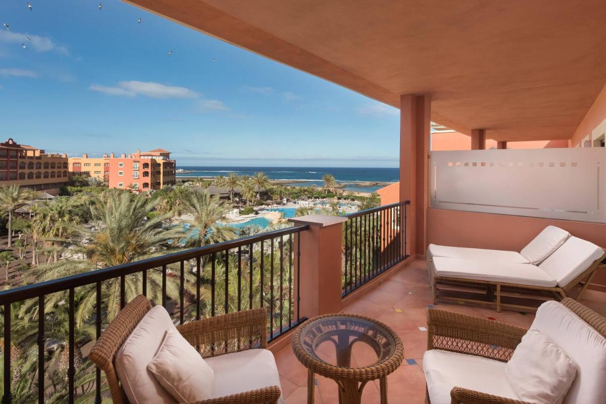 Un balcón o terraza de Sheraton Fuerteventura Golf & Spa Resort