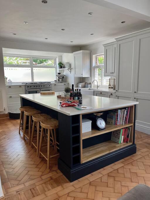 The Gurnard Beach House - Housity