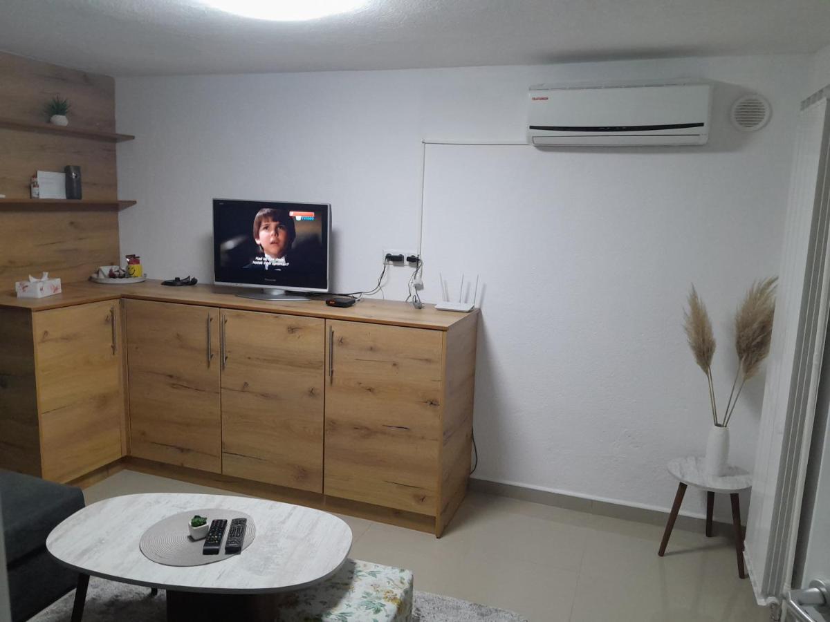 Suitetrails - Apartmani BET Gradačac 1 Maj broj 24
