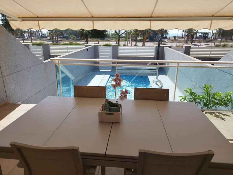 Villa de lujo frente al mar - Housity