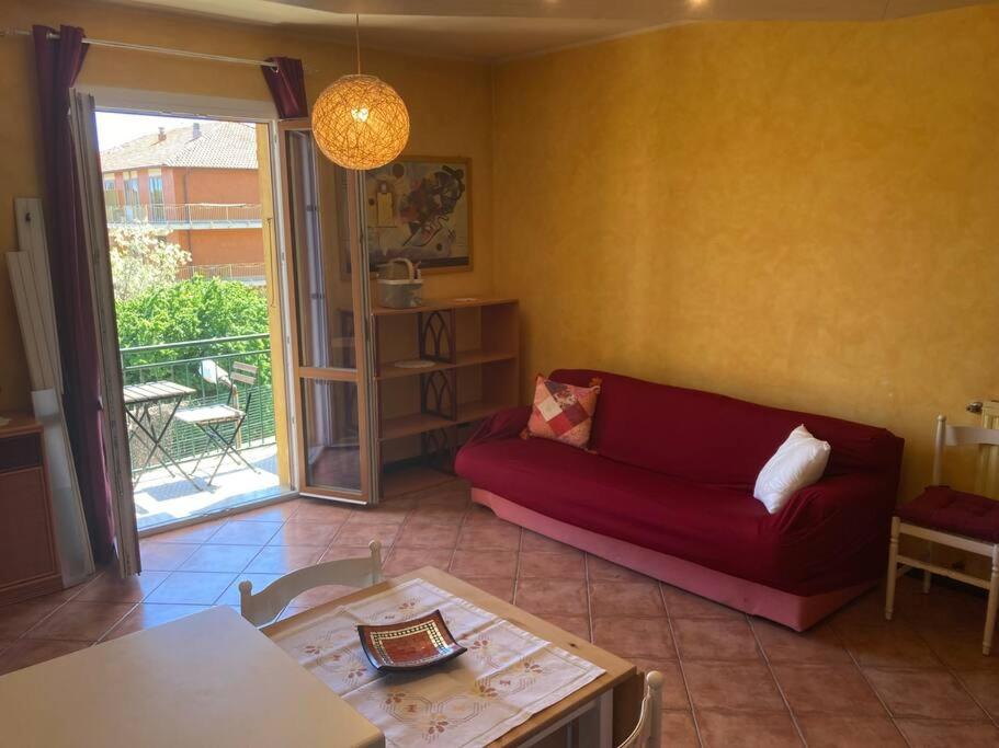 Casa di Ro - coloratissima a 300 metri dal mare - Housity