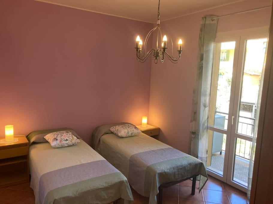 Casa di Ro - coloratissima a 300 metri dal mare - Housity